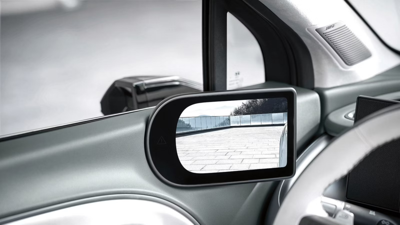 Hyundai_IONIQ-9_Digital-Side-Mirror_INSIDE-FDCG_16x9