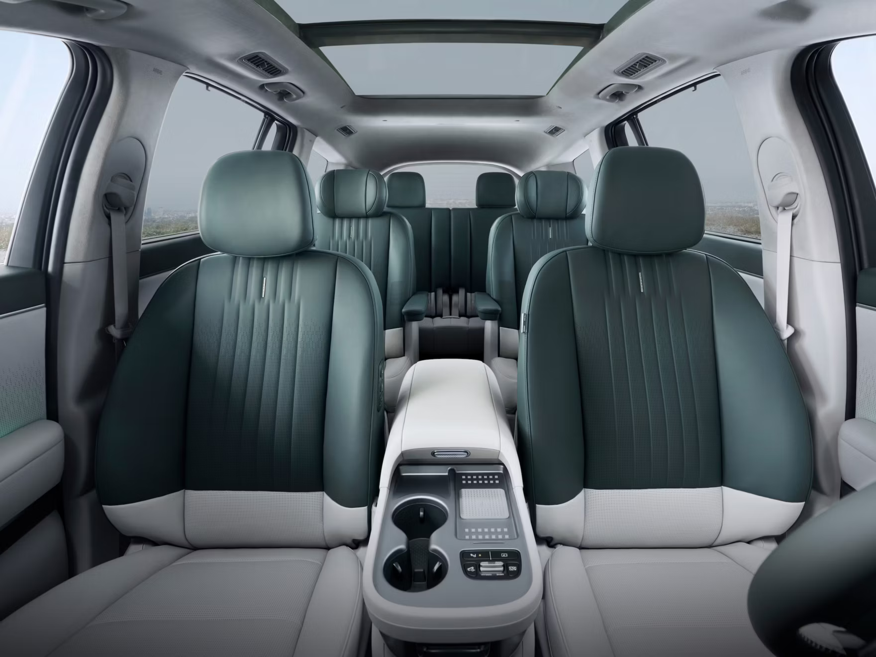 Hyundai_IONIQ-9_Interior_All-3-Rows_EU_14_4x3