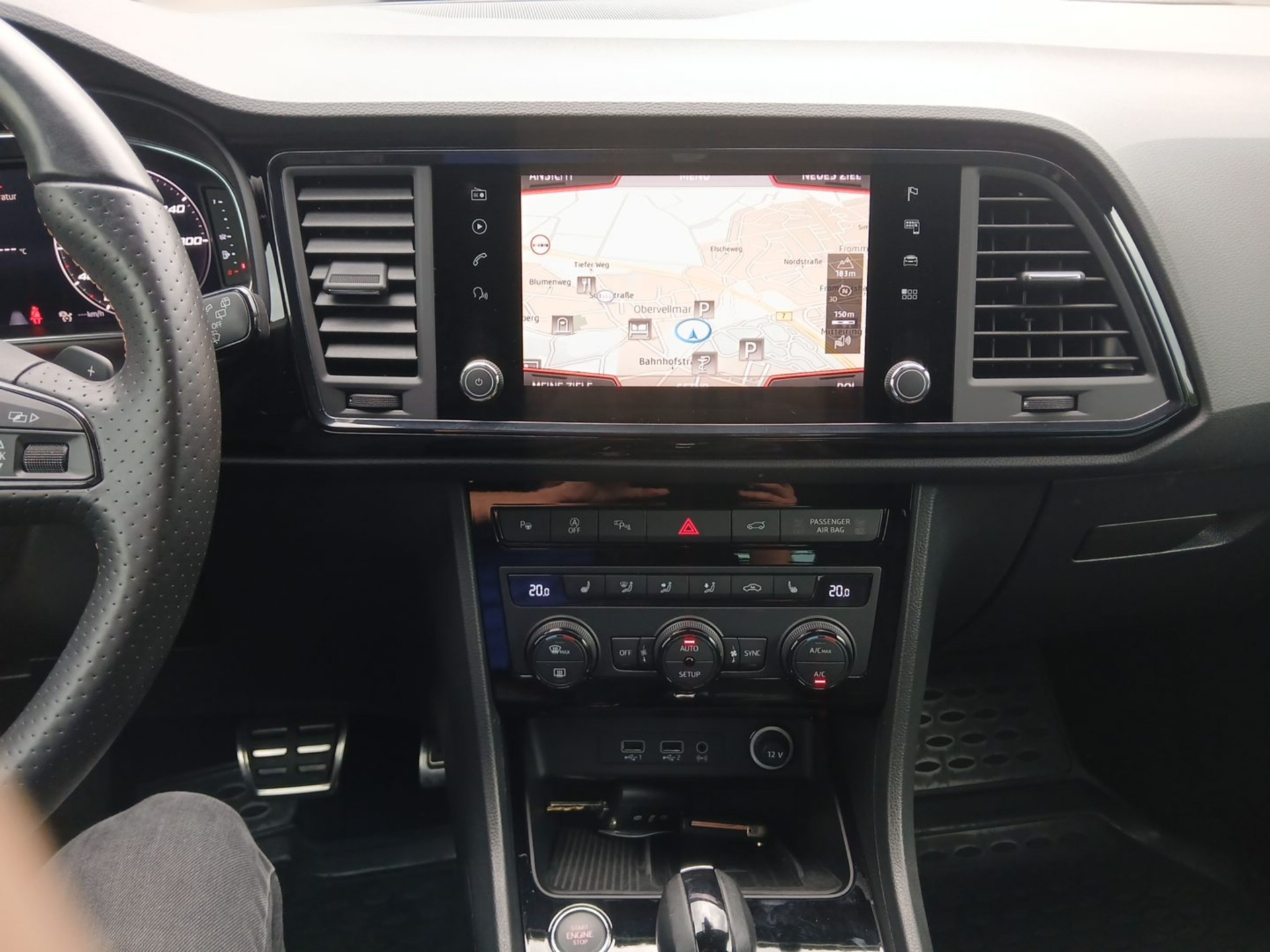 CUPRA Ateca 2.0 TSI DSG 4Drive AHK ACC LED PANO 360°