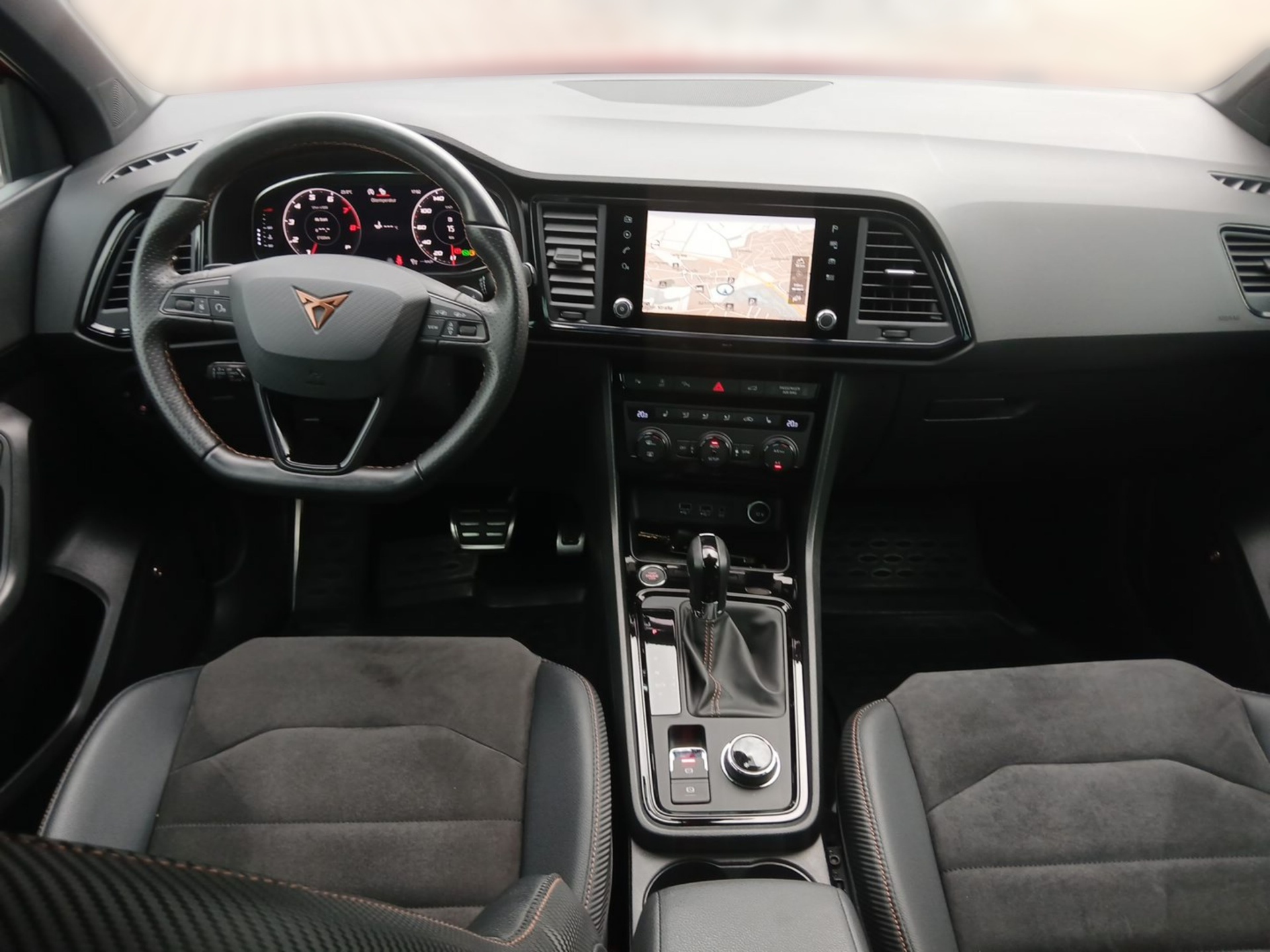 CUPRA Ateca 2.0 TSI DSG 4Drive AHK ACC LED PANO 360°