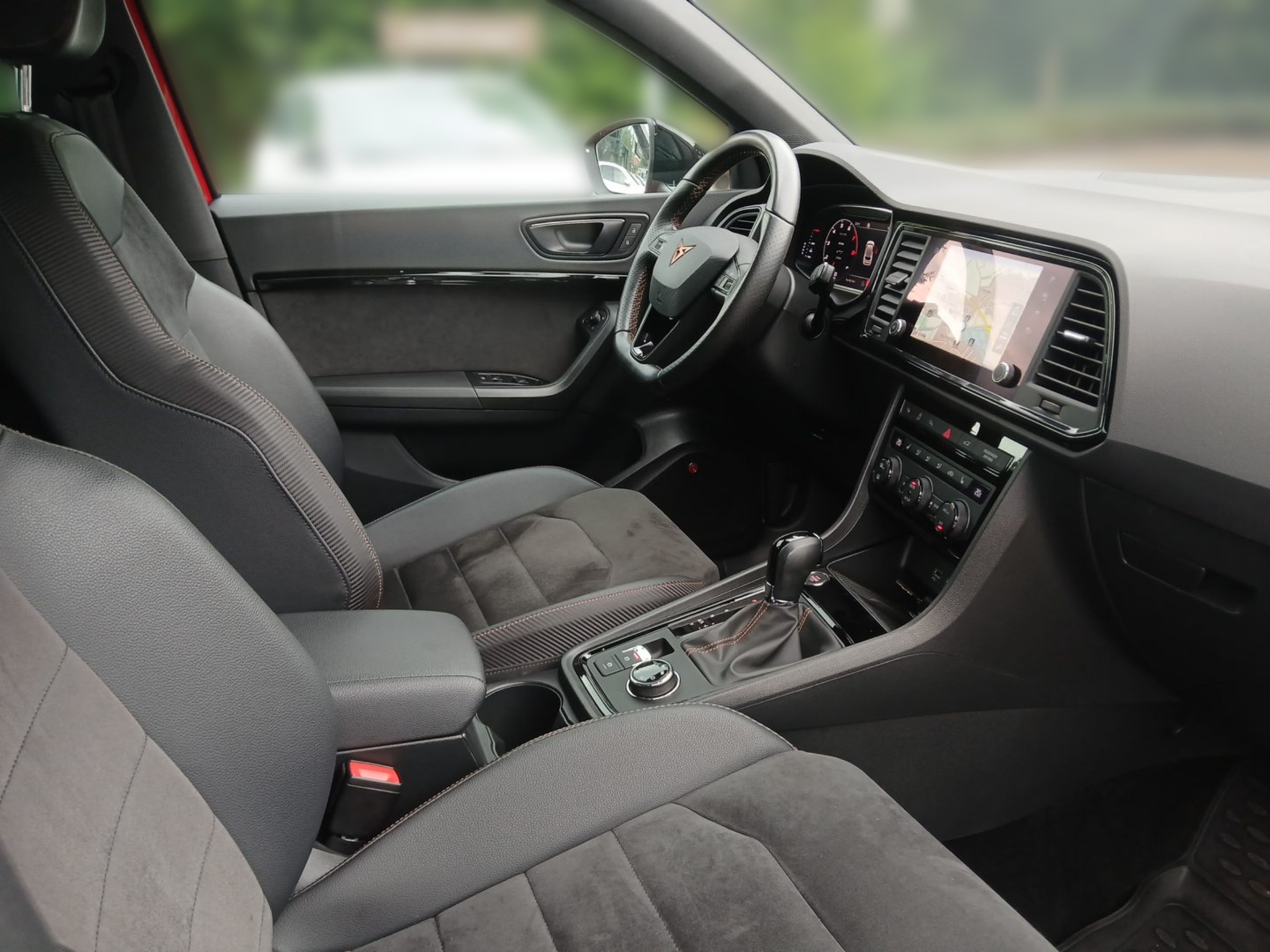 CUPRA Ateca 2.0 TSI DSG 4Drive AHK ACC LED PANO 360°